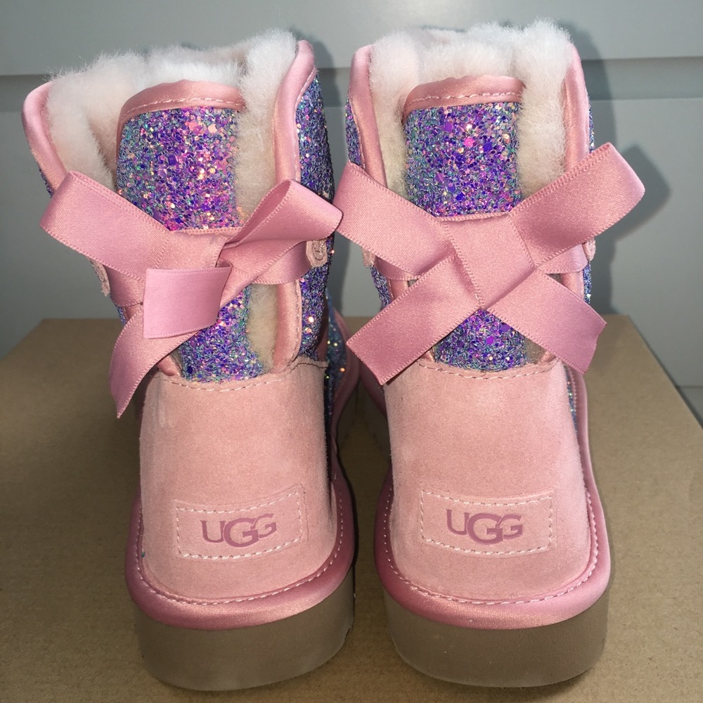 NWT🎀UGG classic mini 🎀 cosmo quartz